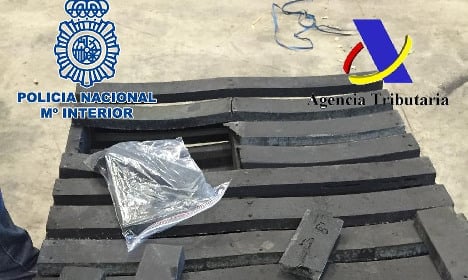 Spanish police seize 1,400 kgs of cocaine disguised as wooden pallets