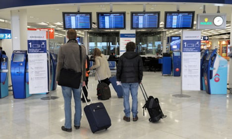 Muslim Paris airport staff fired 'for their beards'
