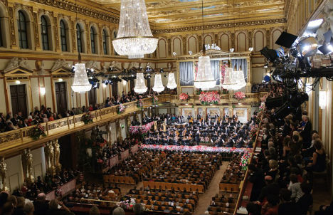 Vienna Philharmonic to fund refugee house