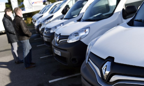 Renault 'to recall 15,000 vehicles' for emissions tests