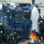 Violence erupts at Cologne Pegida demo