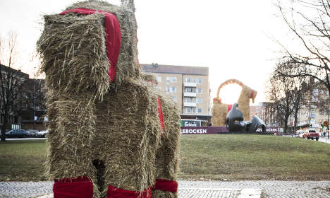 Now Gävle’s little Yule goat is torched