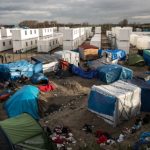 Calais refugees worry as bulldozers roll in to camp