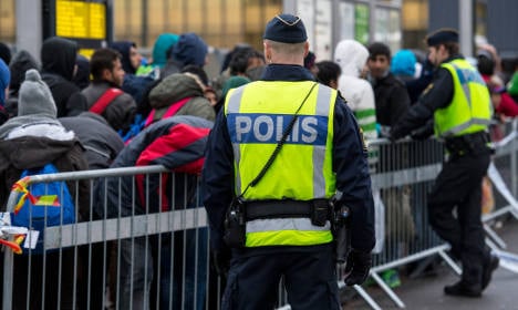 Sweden faces difficult task deporting '80,000' migrants
