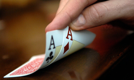 Elderly Swedes arrested in Thailand for playing bridge