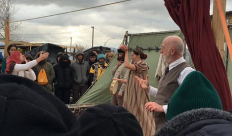 UK group performs Shakespeare to Calais migrants
