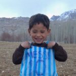 Adorable Messi fan in plastic bag shirt warms hero’s heart