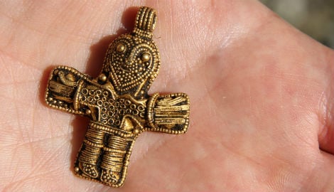 Danish amateur finds 1,100 yr-old Viking cross