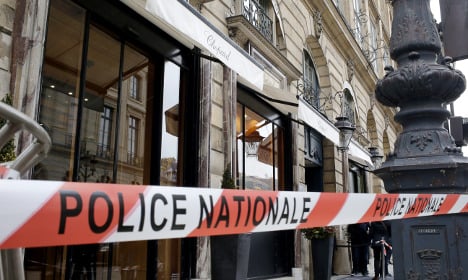 Brazen robbers hold up chic Paris jewellers