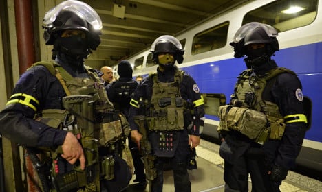France vows 20-minute armed response to terror attacks