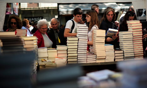 Barcelona bookstores reinvent themselves to survive