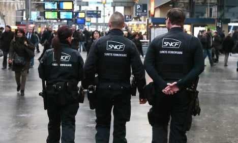 3,000 undercover armed guards to patrol French trains