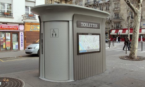 This is how Paris plans to stop the ‘wild peeing’ plague