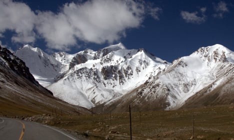 Italian dies skiing on Pakistan mountain