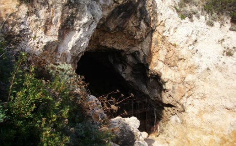 Tourists find skeleton of Roman child inside cave