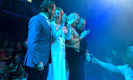 Is it true Abba reunited to sing together on stage?