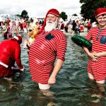 With conditions in Copenhagen warmer than at the North Pole, the Santas needed to cool off. Photo:  Mathias Løvgreen Bojesen/Scanpix