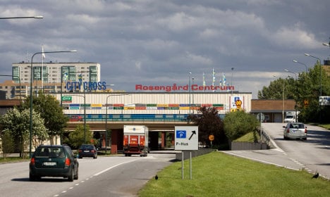 Man injured in shooting at Malmö shopping mall