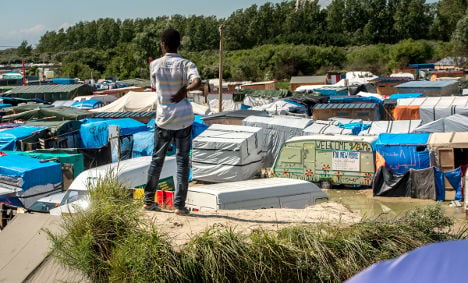 Calais migrant camp will 'soon be completely cleared'
