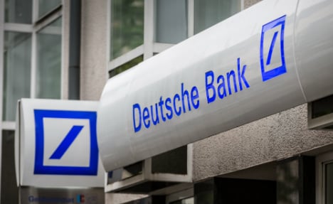 Deutsche Bank to close almost 200 branches