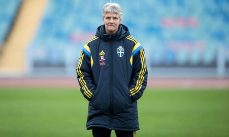 Six times coach Pia Sundhage proved she's just the coolest