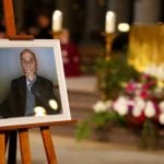 France’s Hollande to meet pope after priest killing
