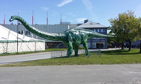 Someone in Norway stole a giant dinosaur leg