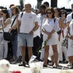Hundreds dress in white to pay homage to Nice victims