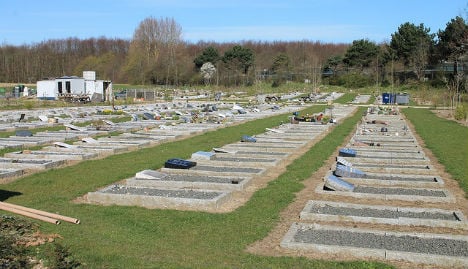 Danish Muslim graveyard offers to bury French terrorist