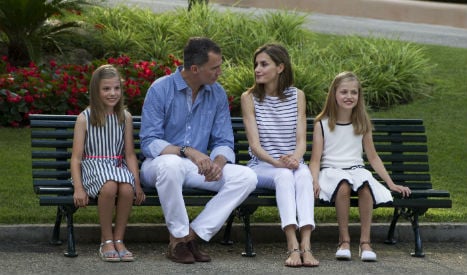 Spain's royal family pose for holiday snaps in Mallorca