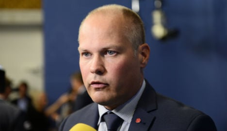 Swedish migration minister admits refugee crisis fears