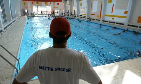 Parisians feel the chill as swimming pools get colder