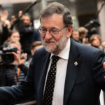 Spain faces crucial week as conservatives re-take power
