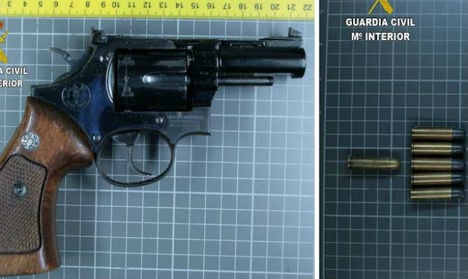 Spanish grandfather kidnaps his own family at gunpoint