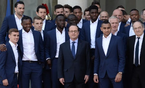 French footballers hit back after Hollande lays the boot in