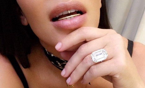 Paris robbers will find it hard to sell on Kardashian gems