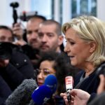 Le Pen opens campaign HQ (up the road from the Elysée)