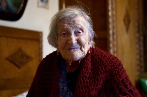Does my hair look OK? World's oldest person turns 117 in style