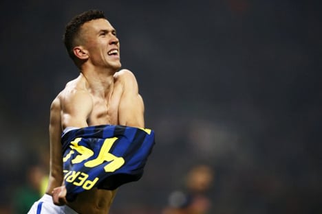 Inter snatch last-gasp draw in Milan derby
