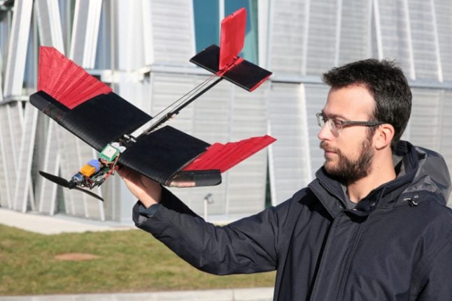 Swiss scientists create winged drone that flies like a bird