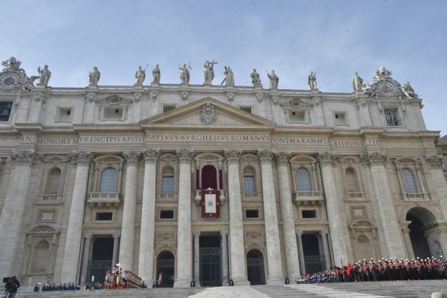 High-security Christmas as crowds receive Pope's message