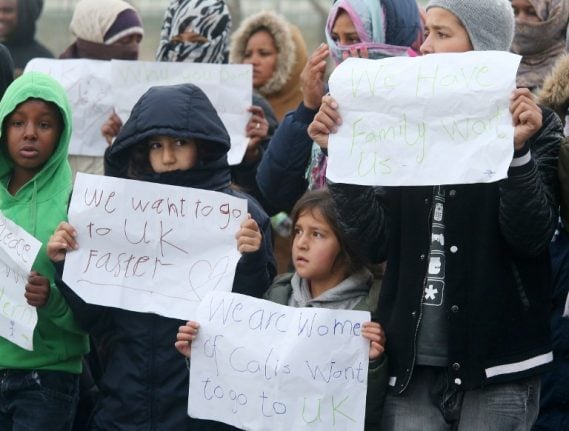 Calais asylum-seeking minors launch legal battle against UK
