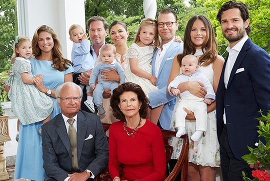 Swedish royals issue rare group picture as New Year's treat