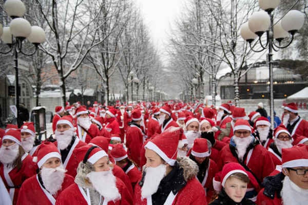 In pictures: Stockholm Santa Run 2016
