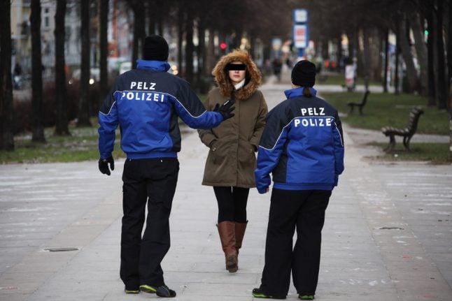 VIDEO: 'Fur police' activists busted for dressing like real cops