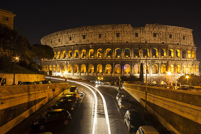 Tourists injured after breaking into Colosseum at night