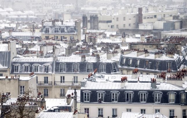 Paris warned for snow and icy roads