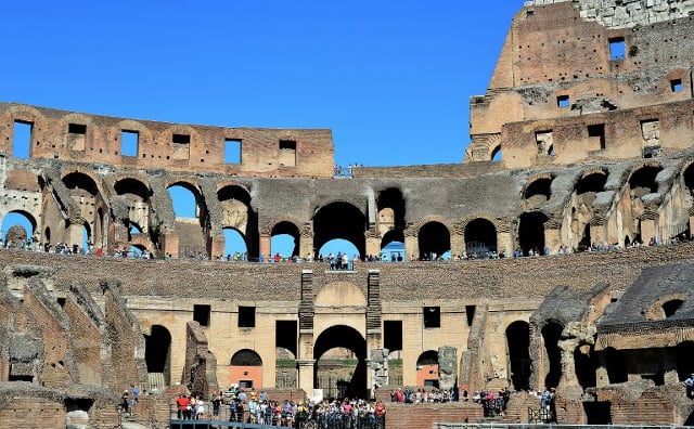Archaeologists just discovered a medieval horse’s head at the Colosseum