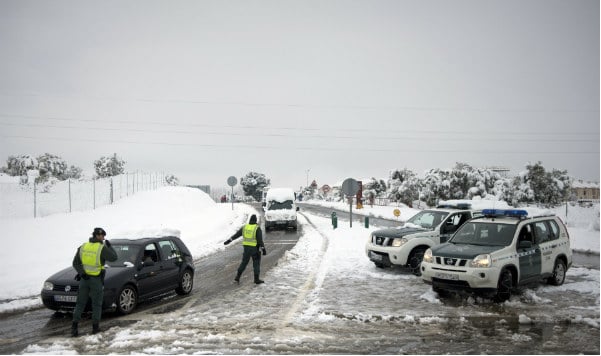 Hundreds trapped in vehicles overnight on Spanish roads as snow brings chaos