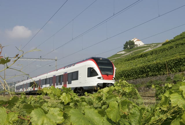 Trains cancelled after landslip on Vaud railway line